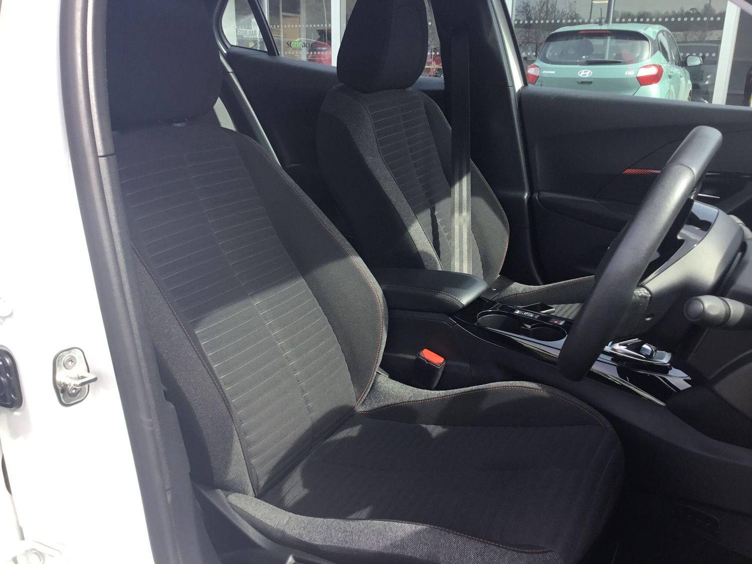 Used Peugeot 2008 2021 for sale - 78204631: Photo 10