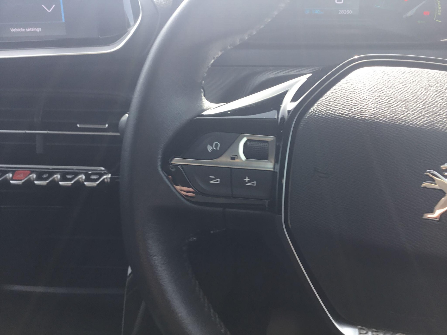 Used Peugeot 2008 2021 for sale - 78204631: Photo 24