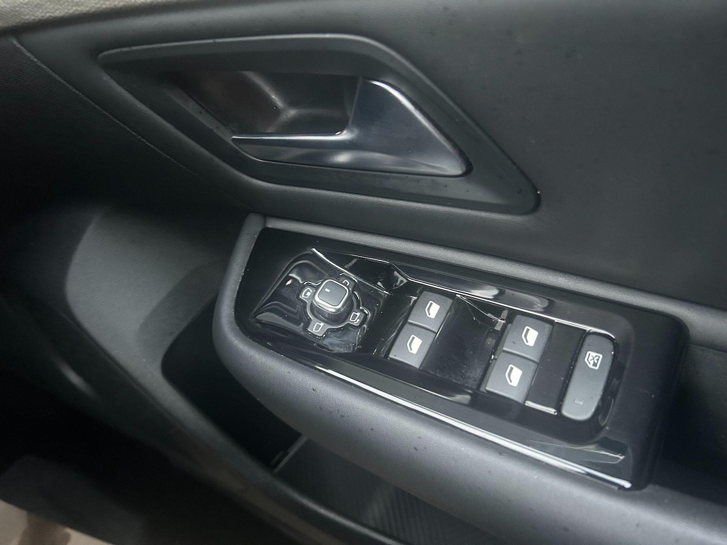 Used Citroen C5 X 2023 for sale - 76550467: Photo 13