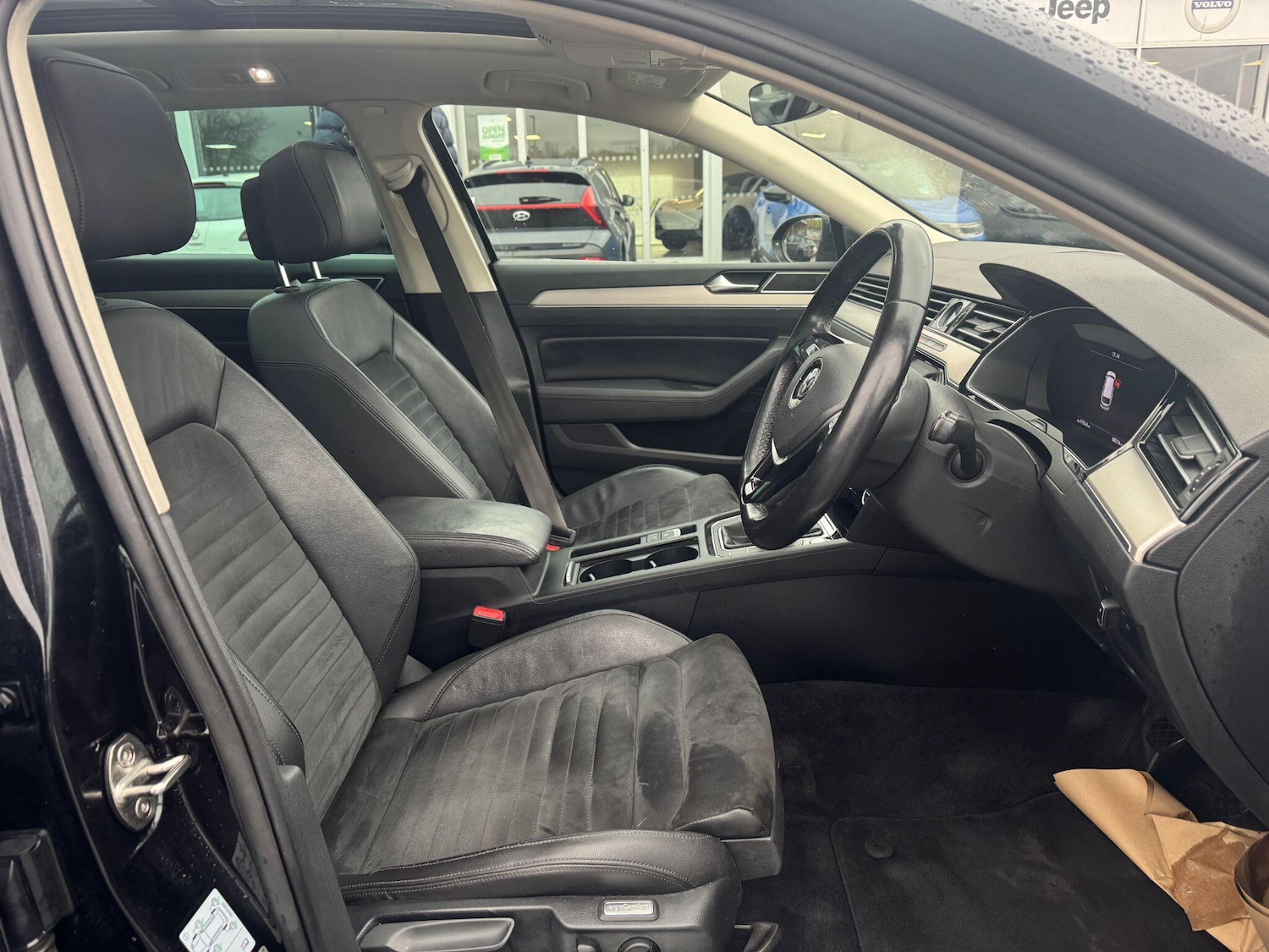 Used Volkswagen Passat 2017 for sale - 76765545: Photo 11