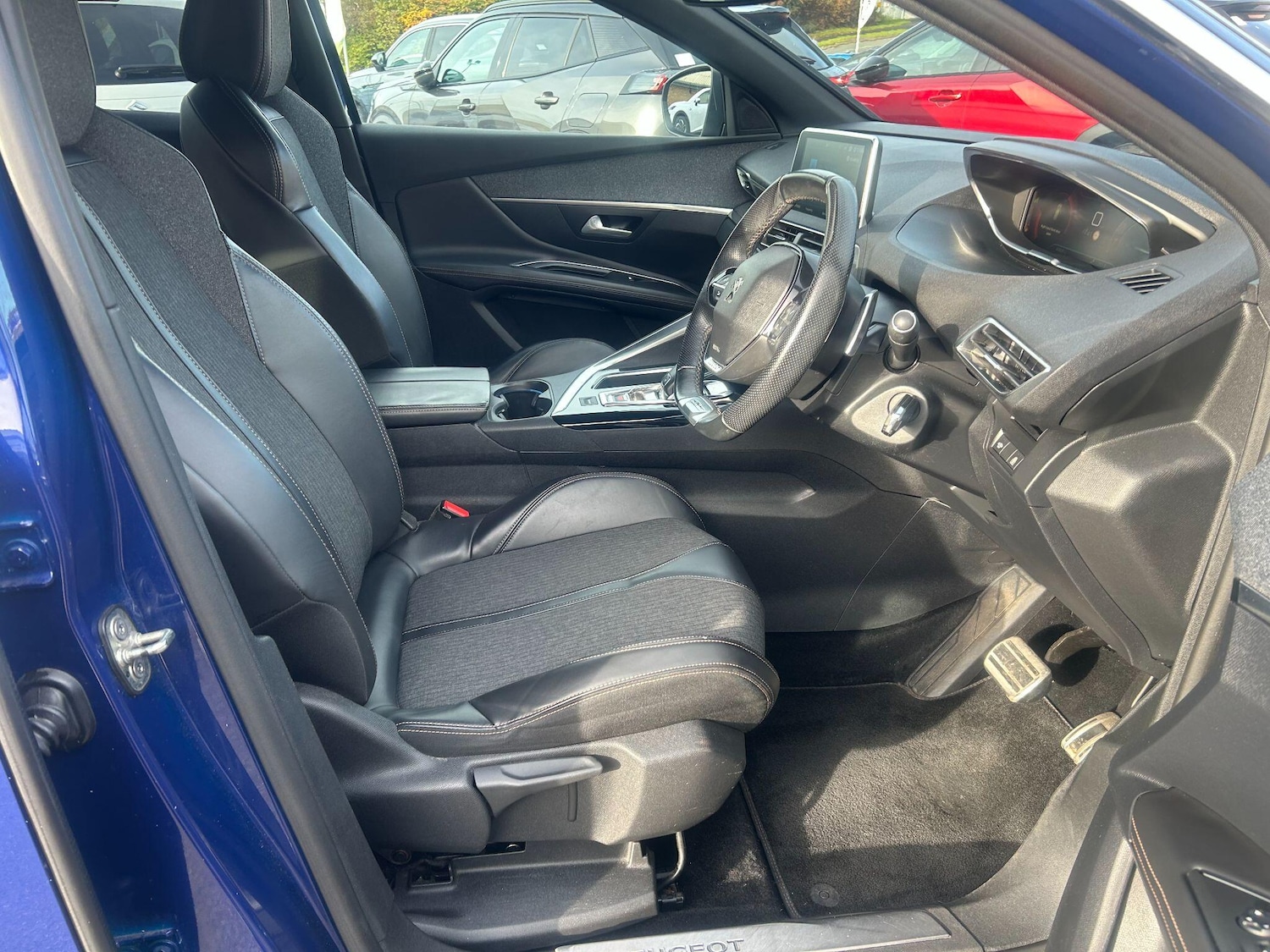 Used Peugeot 3008 2017 for sale - 76398600: Photo 12