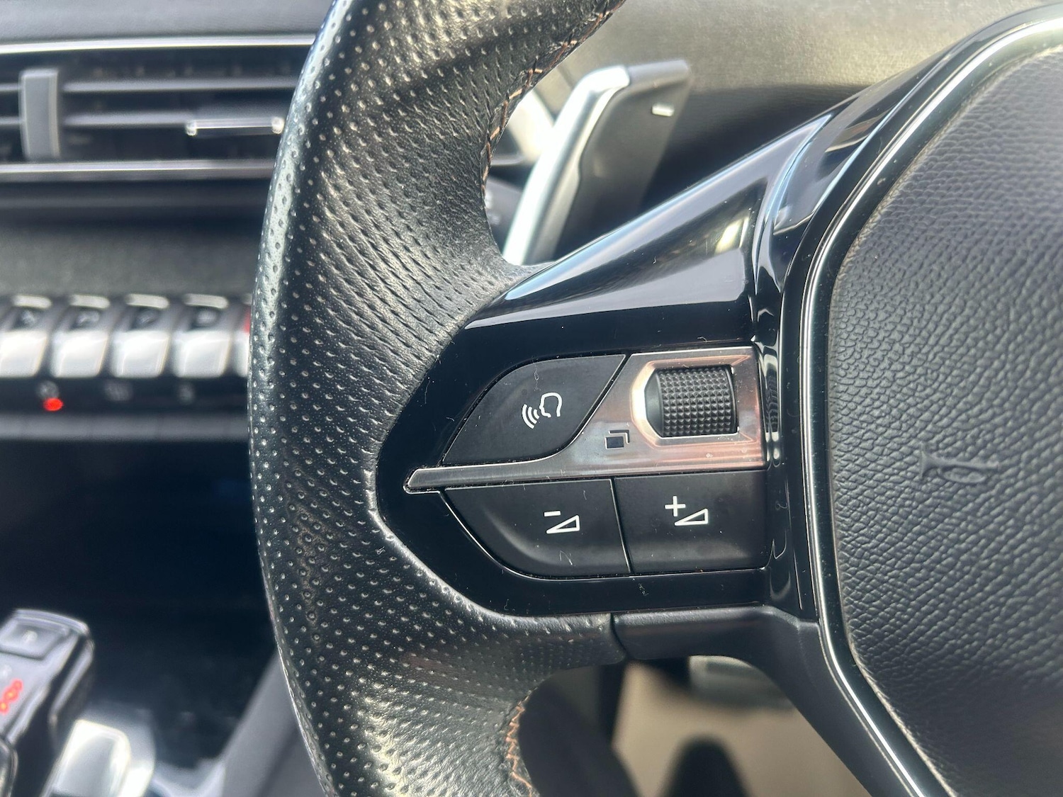 Used Peugeot 3008 2017 for sale - 76398600: Photo 15