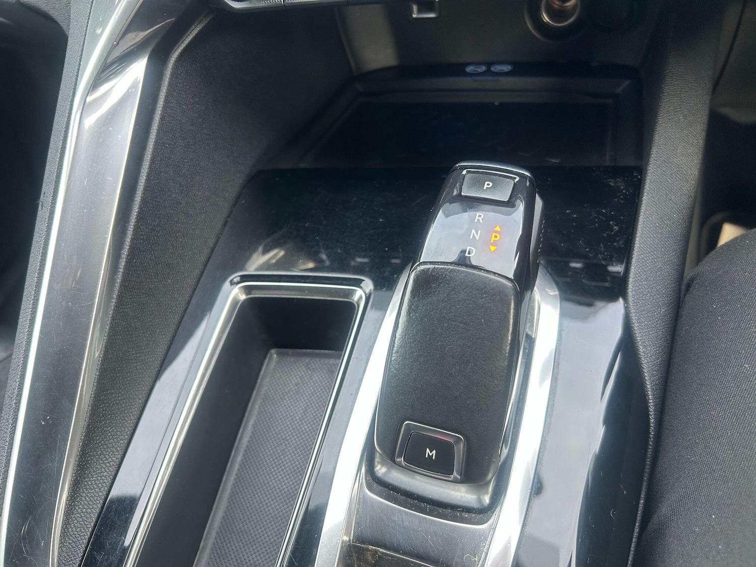 Used Peugeot 3008 2017 for sale - 76398600: Photo 24