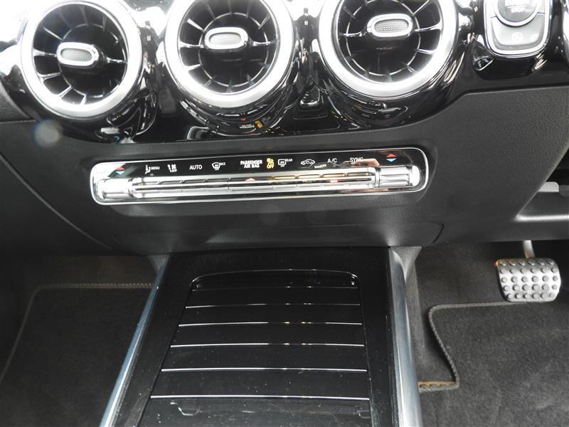 Used Mercedes-Benz GLA 2021 for sale - 77102047: Photo 16