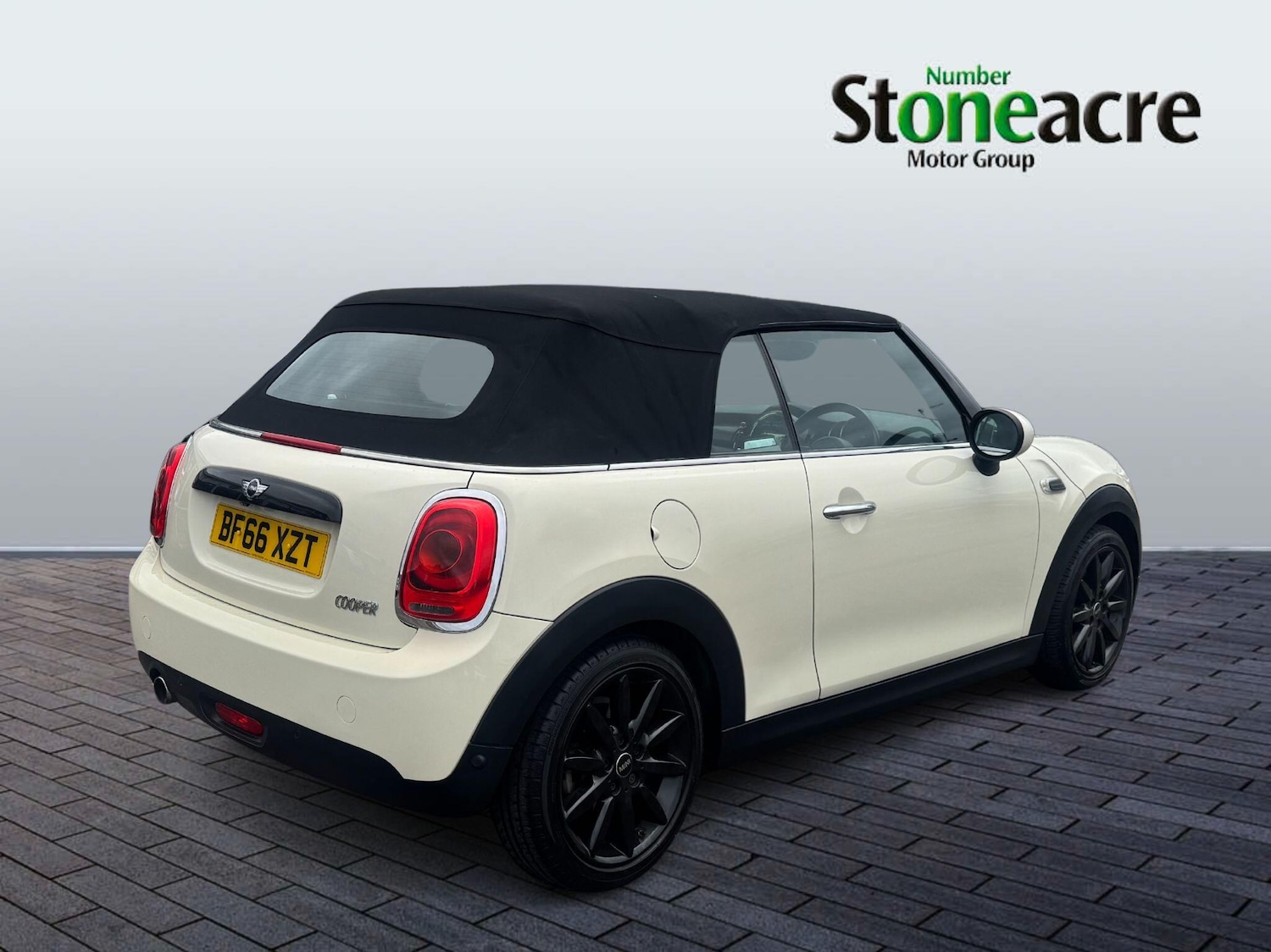 Used MINI Convertible 2016 for sale - 77646590: Photo 3