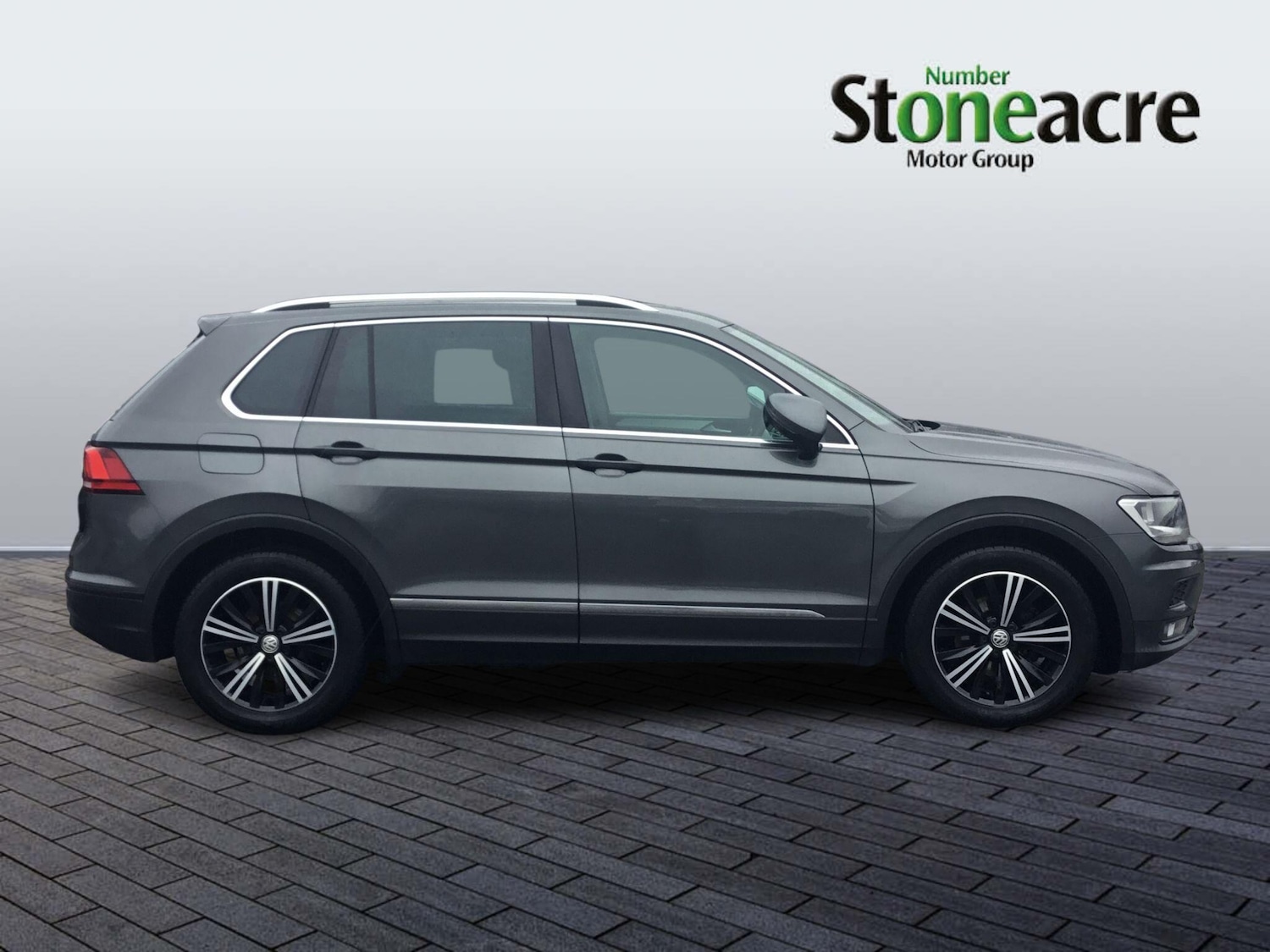 Used Volkswagen Tiguan 2018 for sale - 77537681: Photo 2