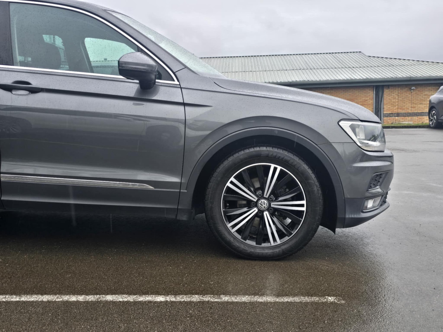 Used Volkswagen Tiguan 2018 for sale - 77537681: Photo 22