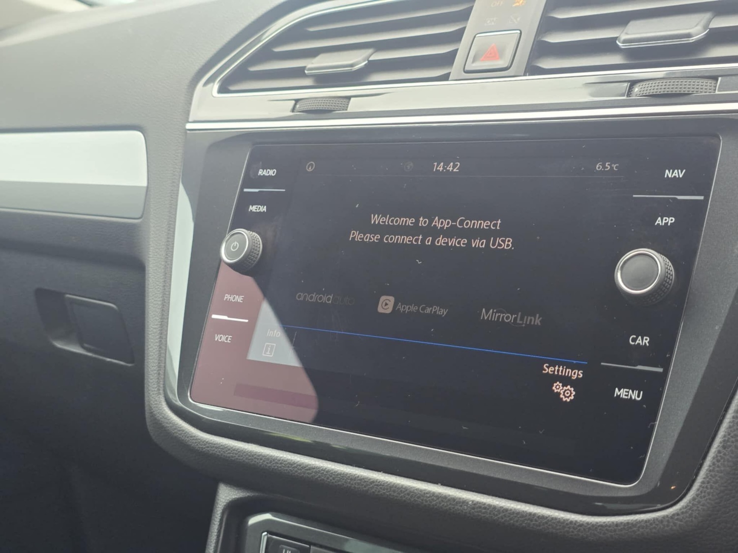 Used Volkswagen Tiguan 2018 for sale - 77537681: Photo 38