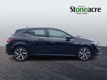 Used Renault Megane 2018 for sale - 78622290: Photo