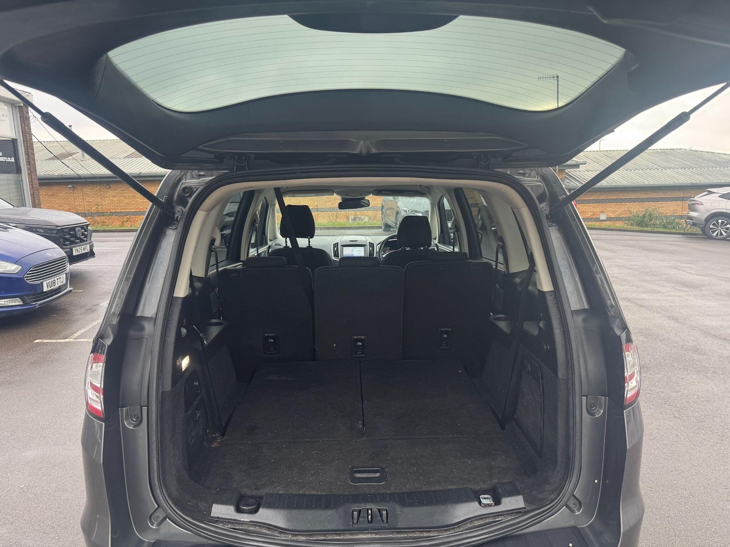 Used Ford Galaxy 2020 for sale - 76688627: Photo 10