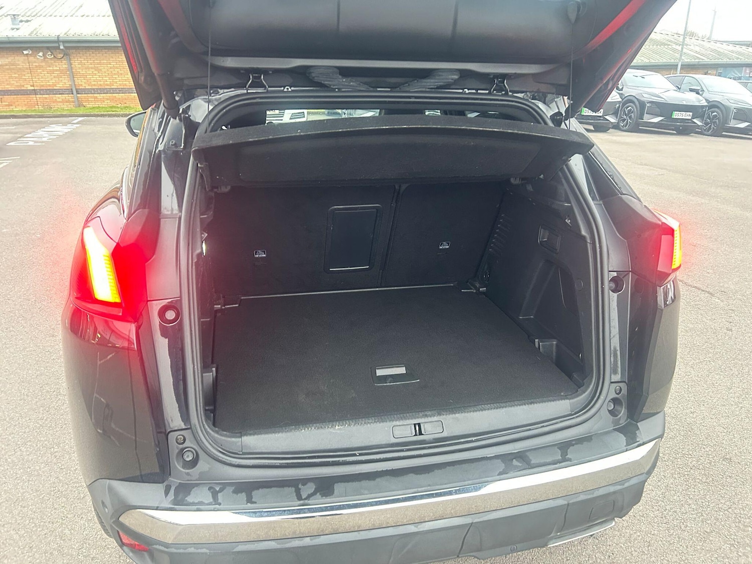 Used Peugeot 3008 2018 for sale - 77440281: Photo 10