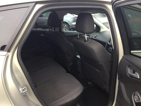 Used Ford Focus 2017 for sale - 76269898: Photo 10