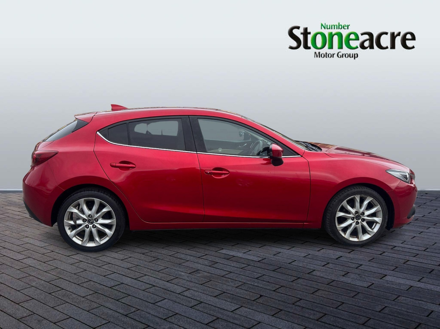 Used Mazda Mazda3 2016 for sale - 77304865: Photo 2