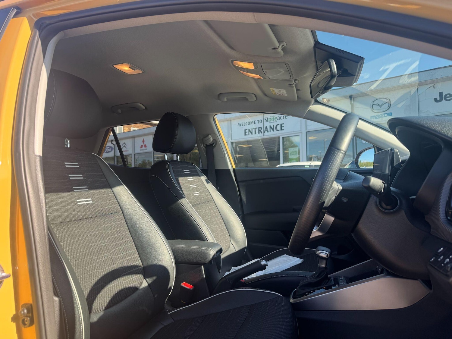 Used Kia Stonic 2024 for sale - 76189701: Photo 10