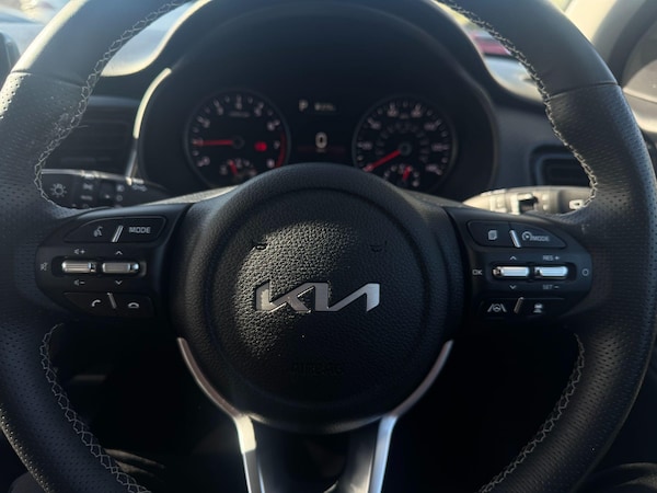 Used Kia Stonic 2024 for sale - 76189701: Photo 15