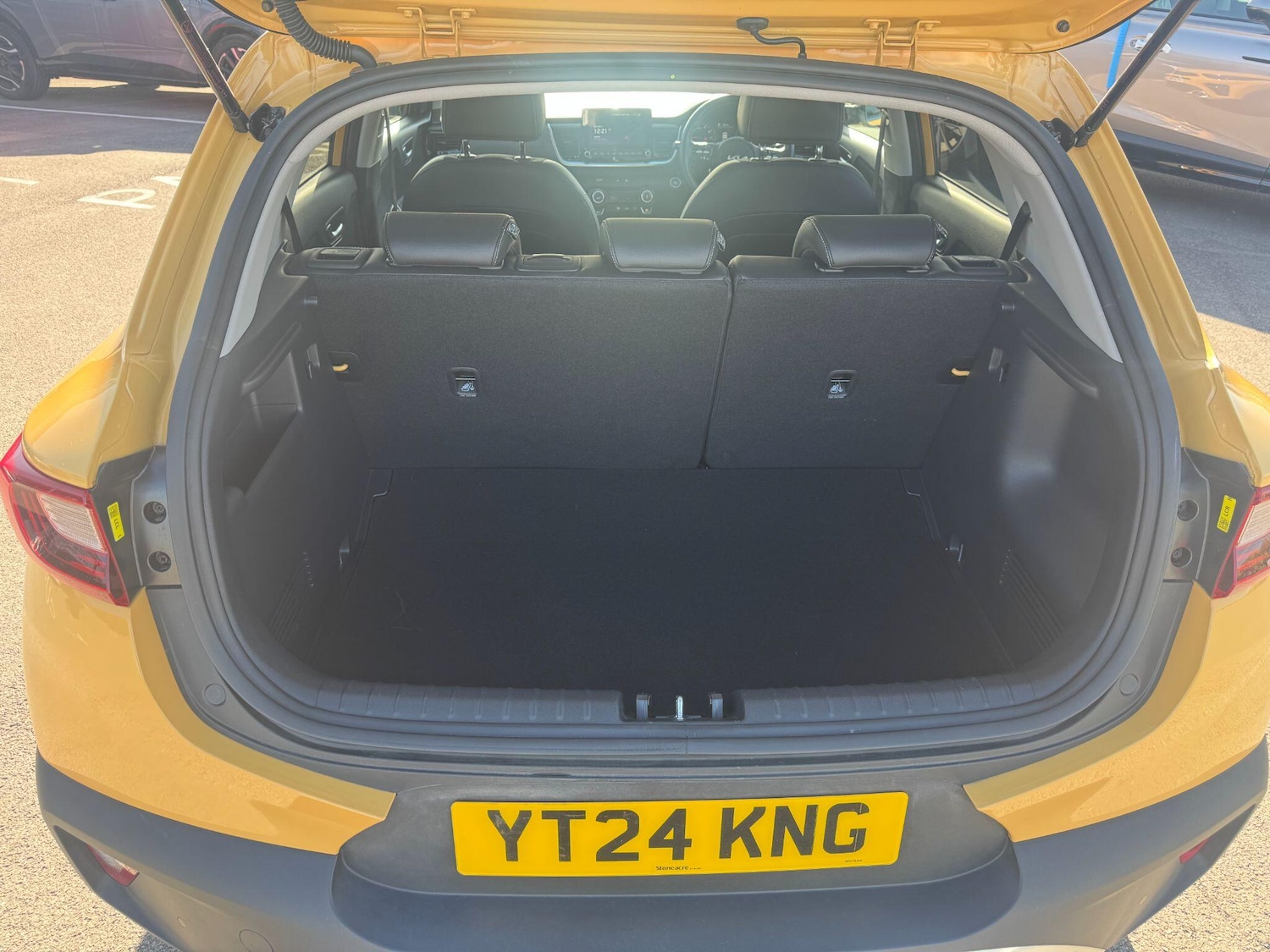 Used Kia Stonic 2024 for sale - 76189701: Photo 9