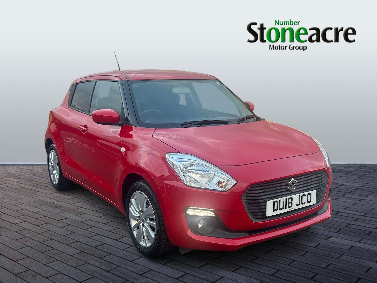 Used Suzuki Swift 2018 for sale - 76620012: Photo 1