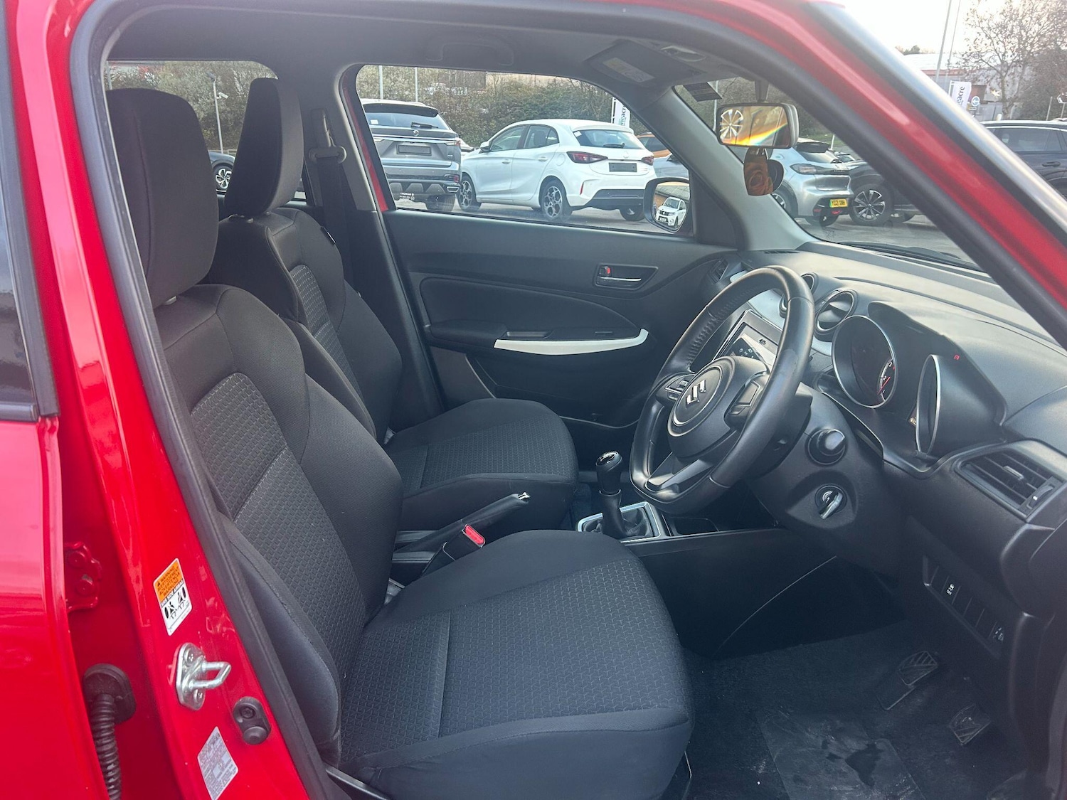 Used Suzuki Swift 2018 for sale - 76620012: Photo 14