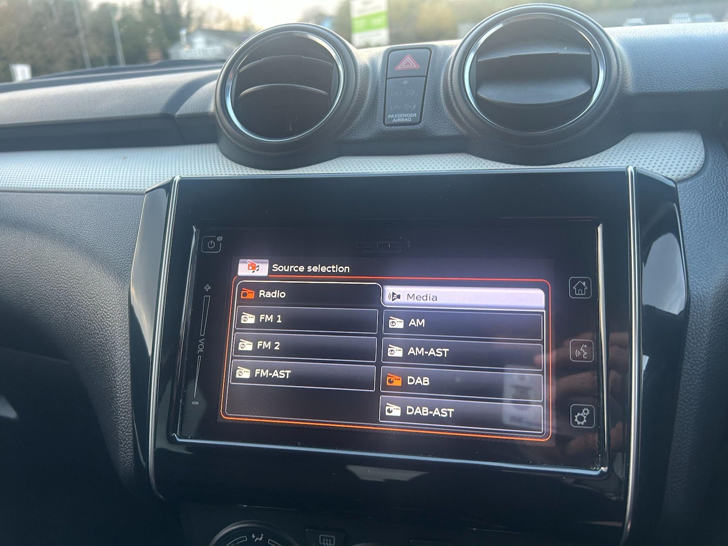 Used Suzuki Swift 2018 for sale - 76620012: Photo 25