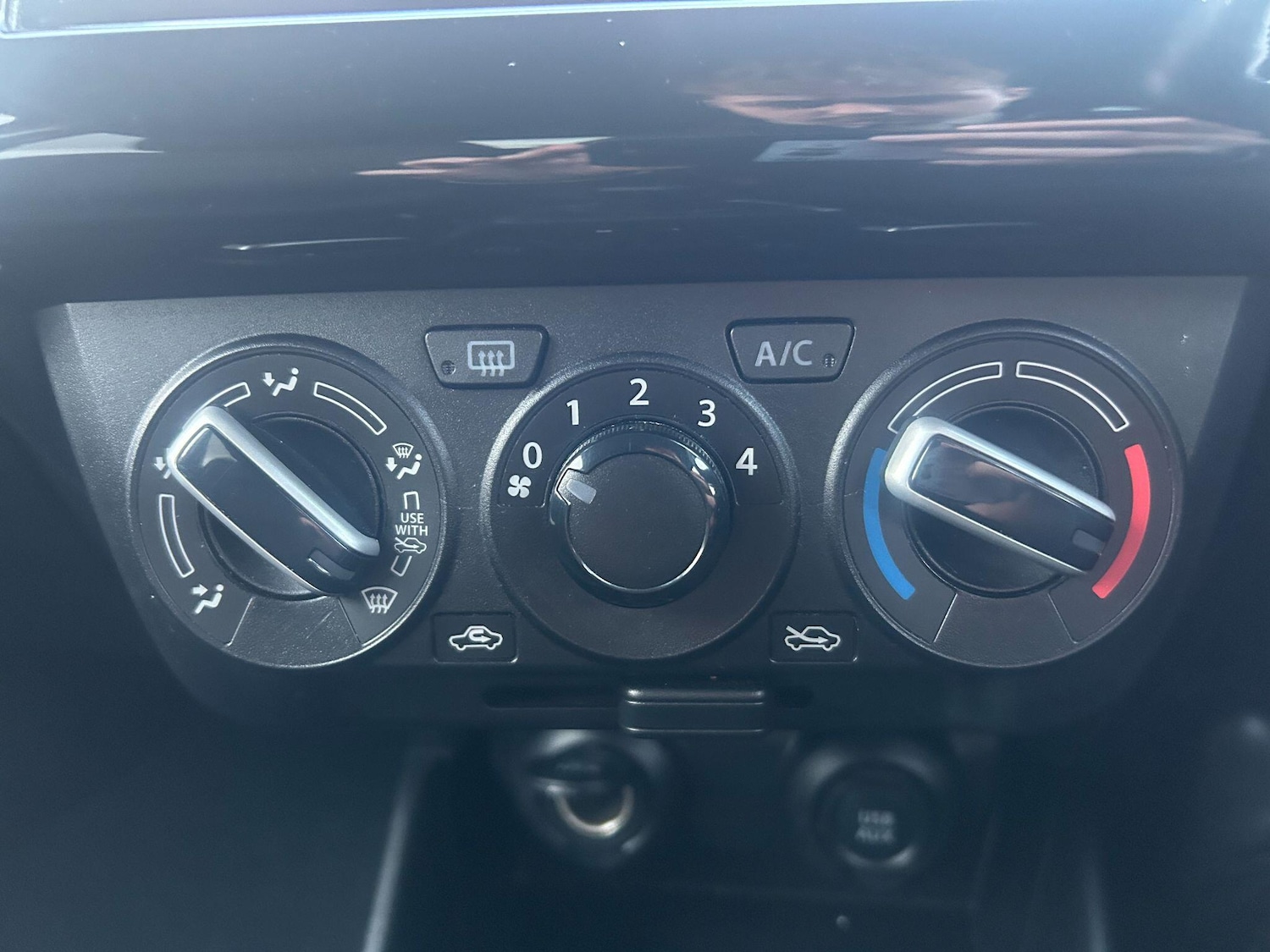 Used Suzuki Swift 2018 for sale - 76620012: Photo 26