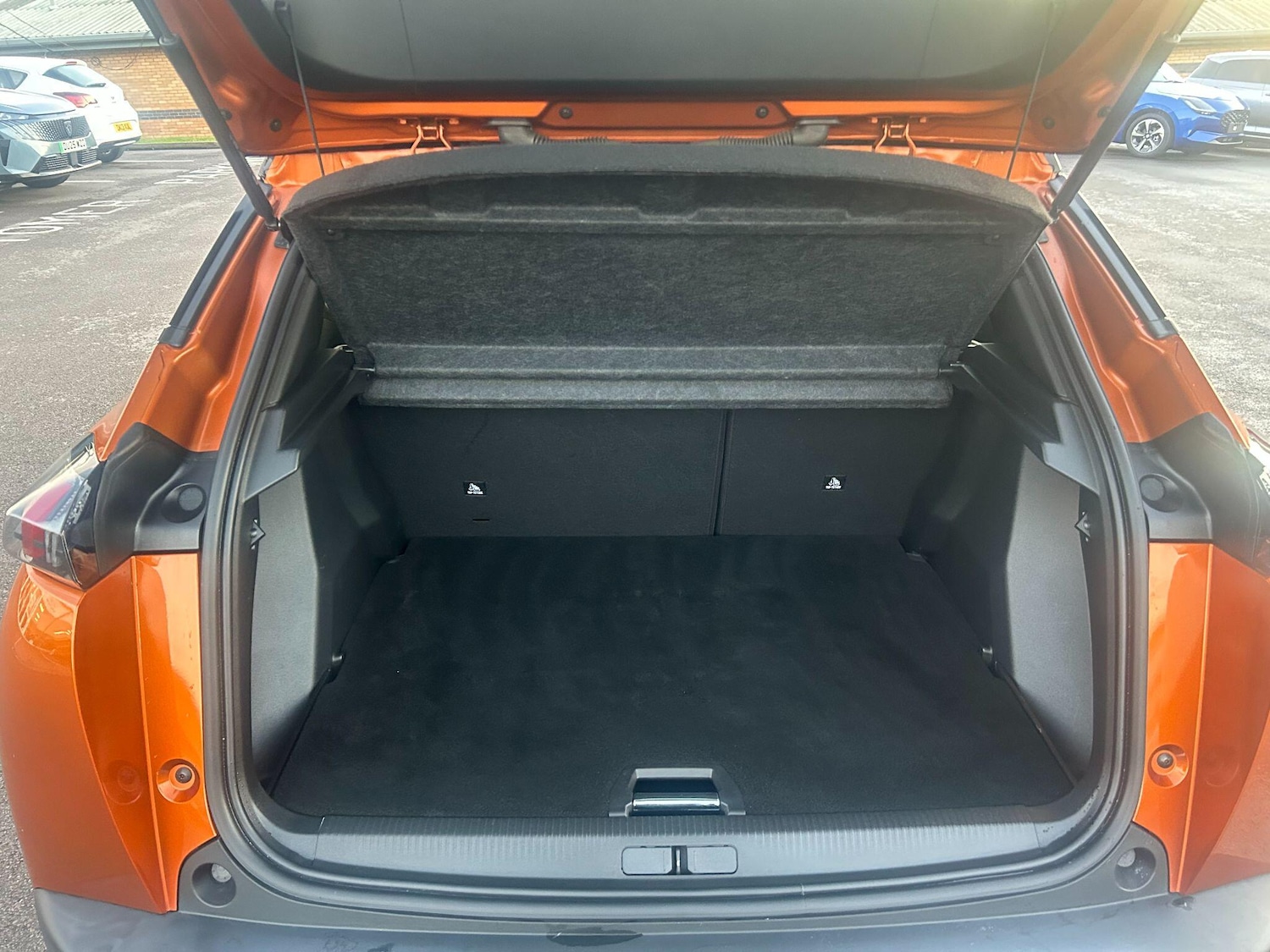 Used Peugeot 2008 2022 for sale - 77029412: Photo 10