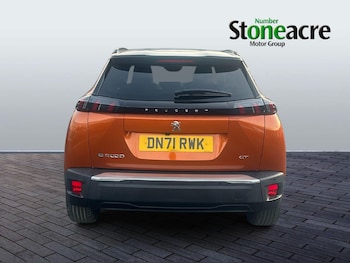 Used Peugeot 2008 2022 for sale - 77029412: Photo