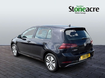 Used Volkswagen Golf 2019 for sale - 78854395: Photo