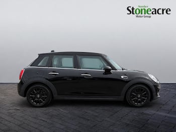 Used MINI Hatch 2019 for sale - 79767000: Photo