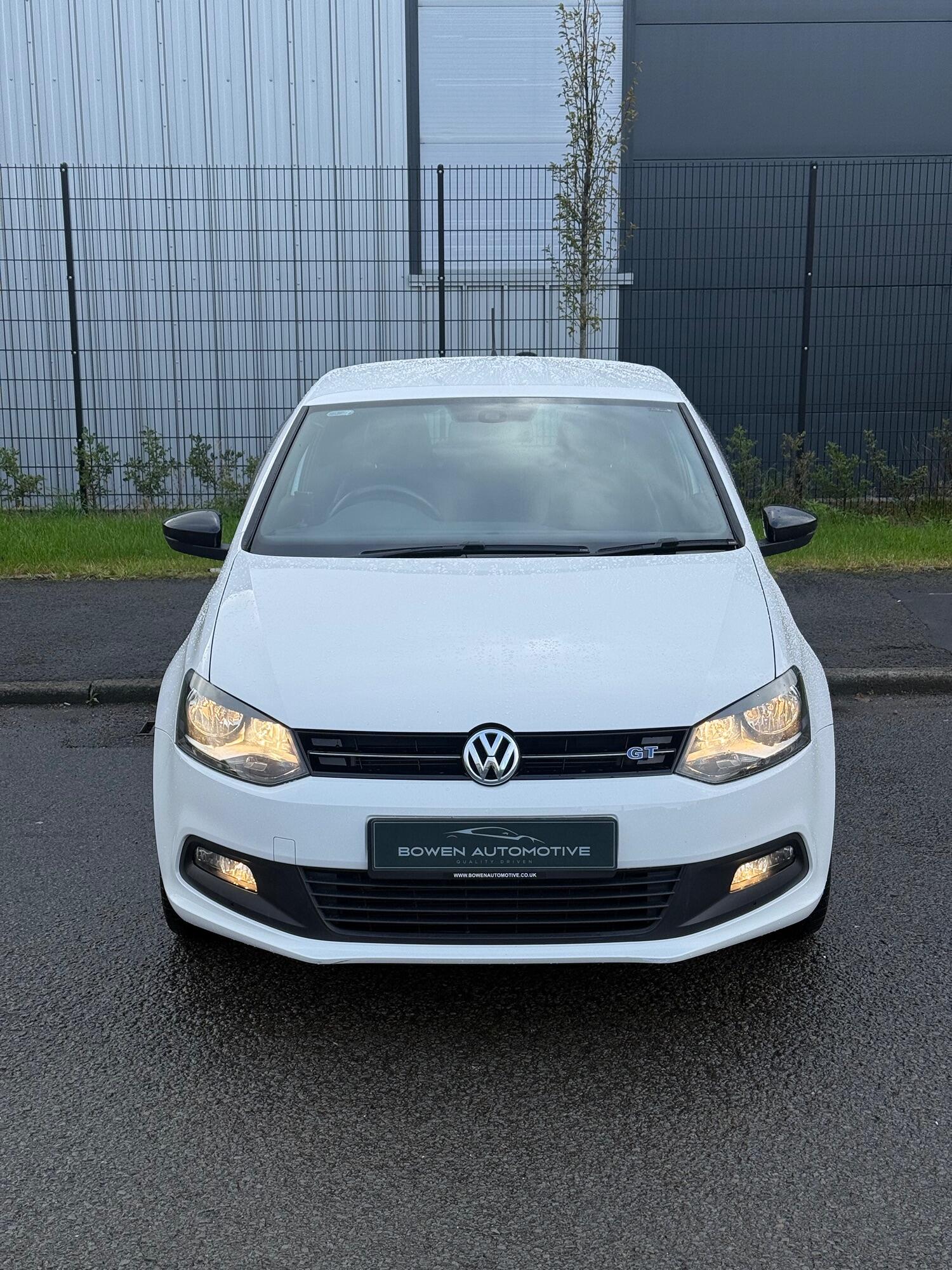Used Volkswagen Polo 2013 for sale - 76317450: Photo 2