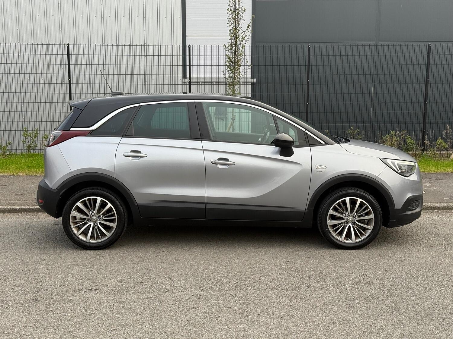 Used Vauxhall Crossland X 2020 for sale - 76257687: Photo 3