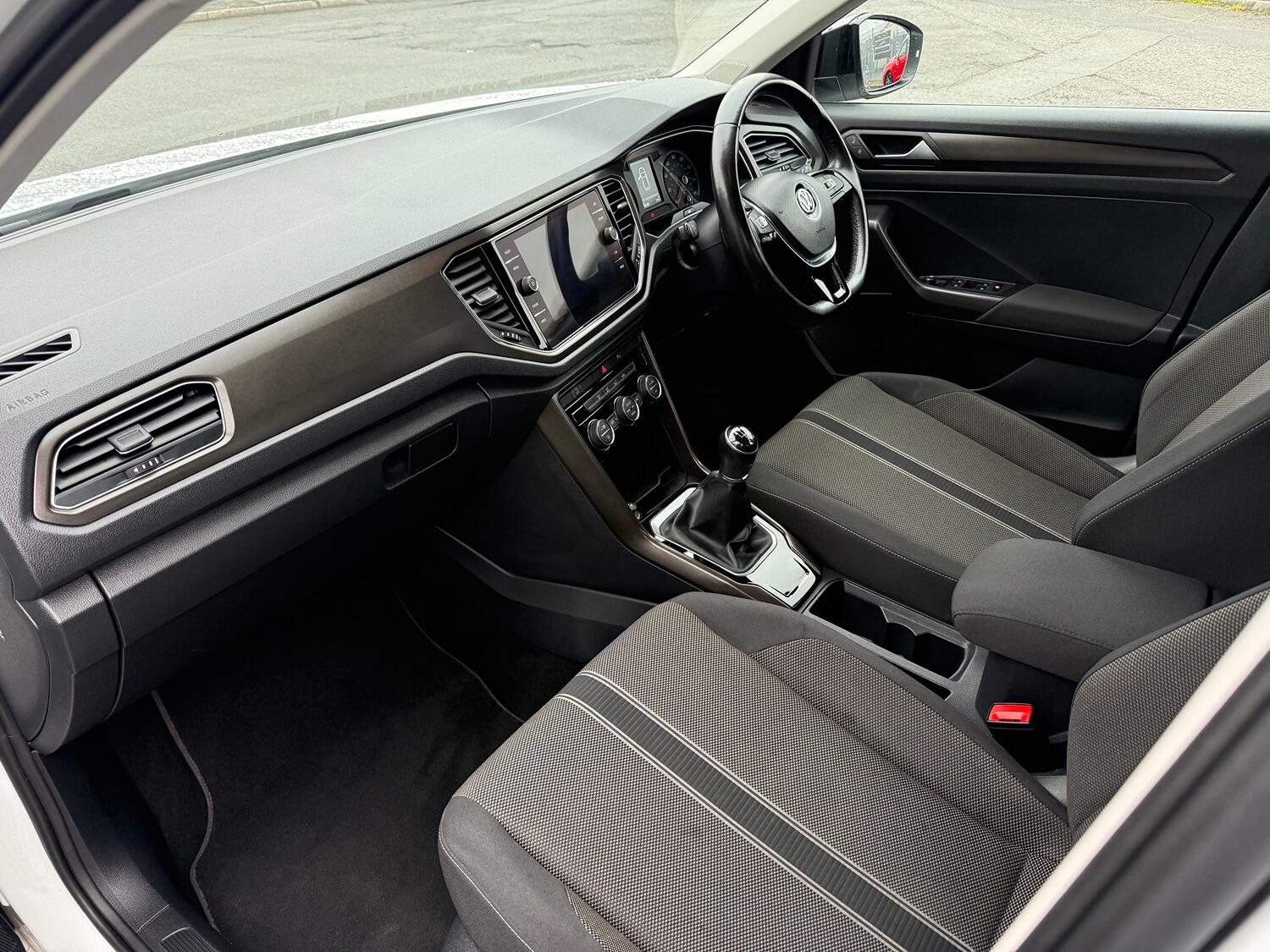 Used Volkswagen T-Roc 2019 for sale - 76387287: Photo 23