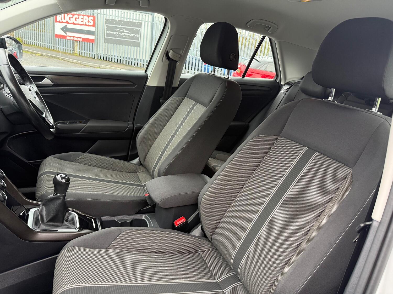 Used Volkswagen T-Roc 2019 for sale - 76387287: Photo 24