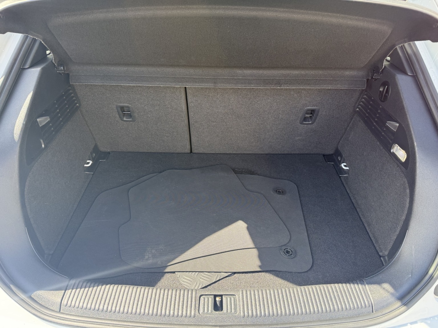 Used Audi A1 2015 for sale - 78045657: Photo 22