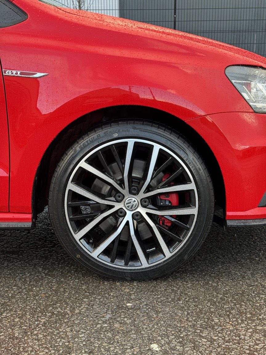 Used Volkswagen Polo 2015 for sale - 76517781: Photo 11