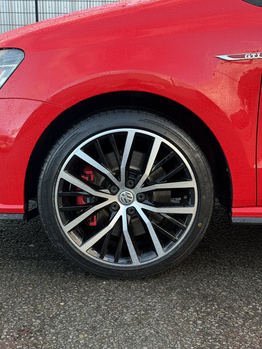 Used Volkswagen Polo 2015 for sale - 76517781: Photo 12