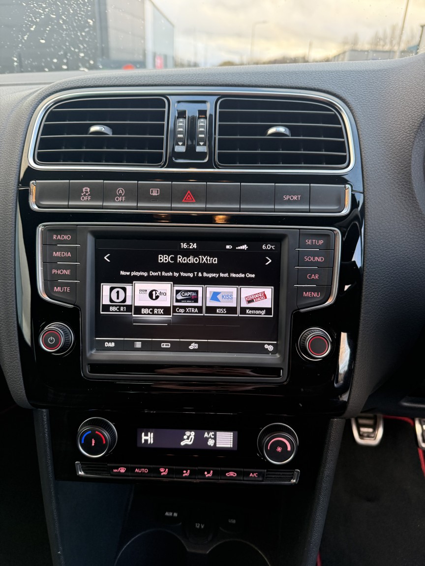 Used Volkswagen Polo 2015 for sale - 76517781: Photo 26