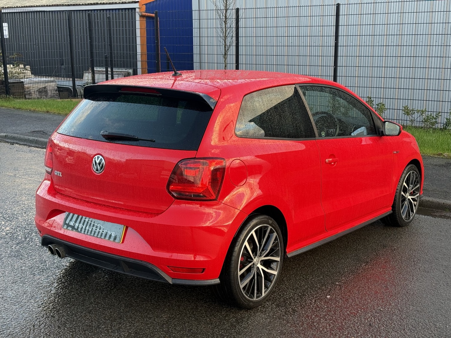 Used Volkswagen Polo 2015 for sale - 76517781: Photo 6