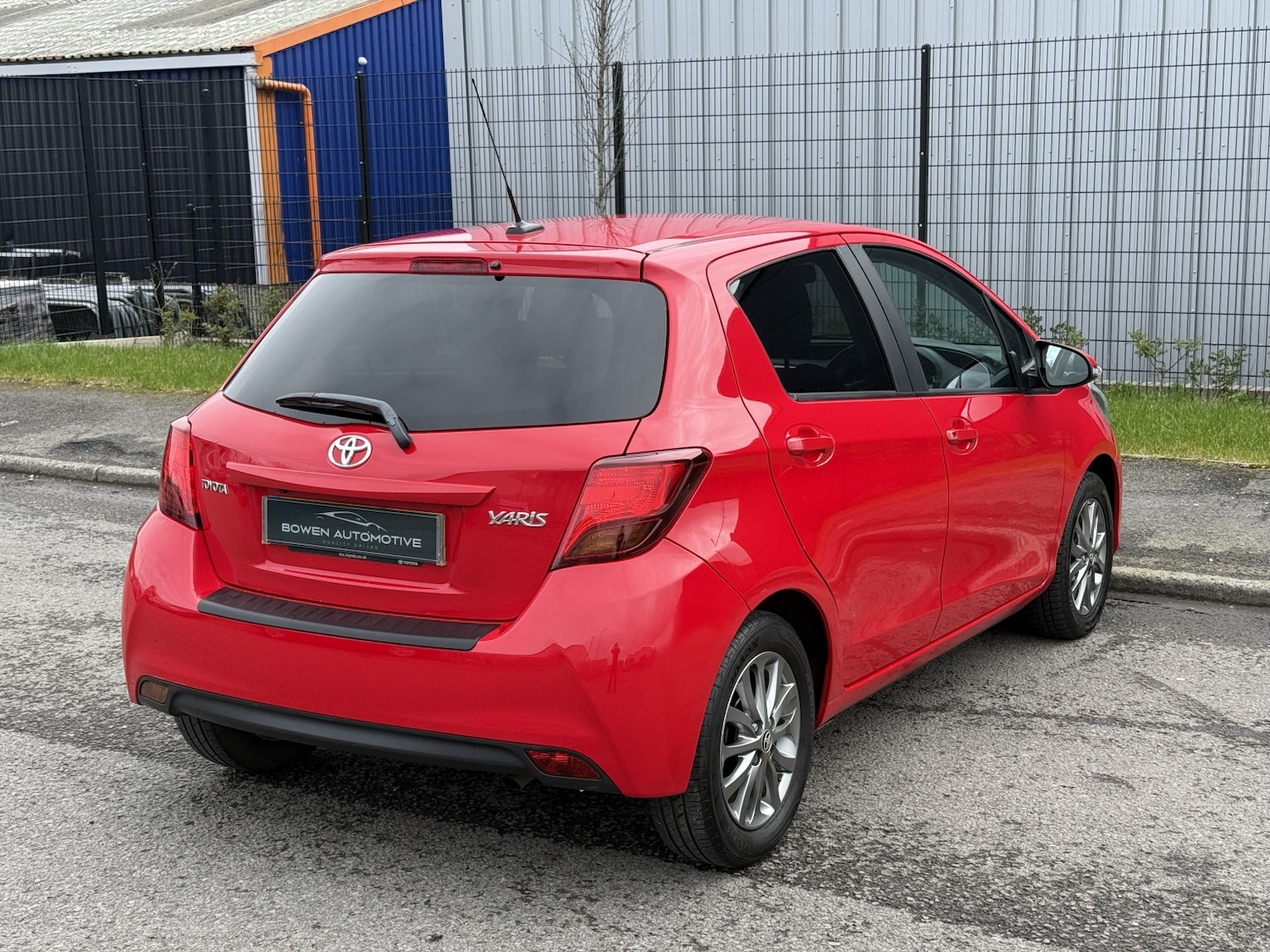 Used Toyota Yaris 2016 for sale - 78168788: Photo 12