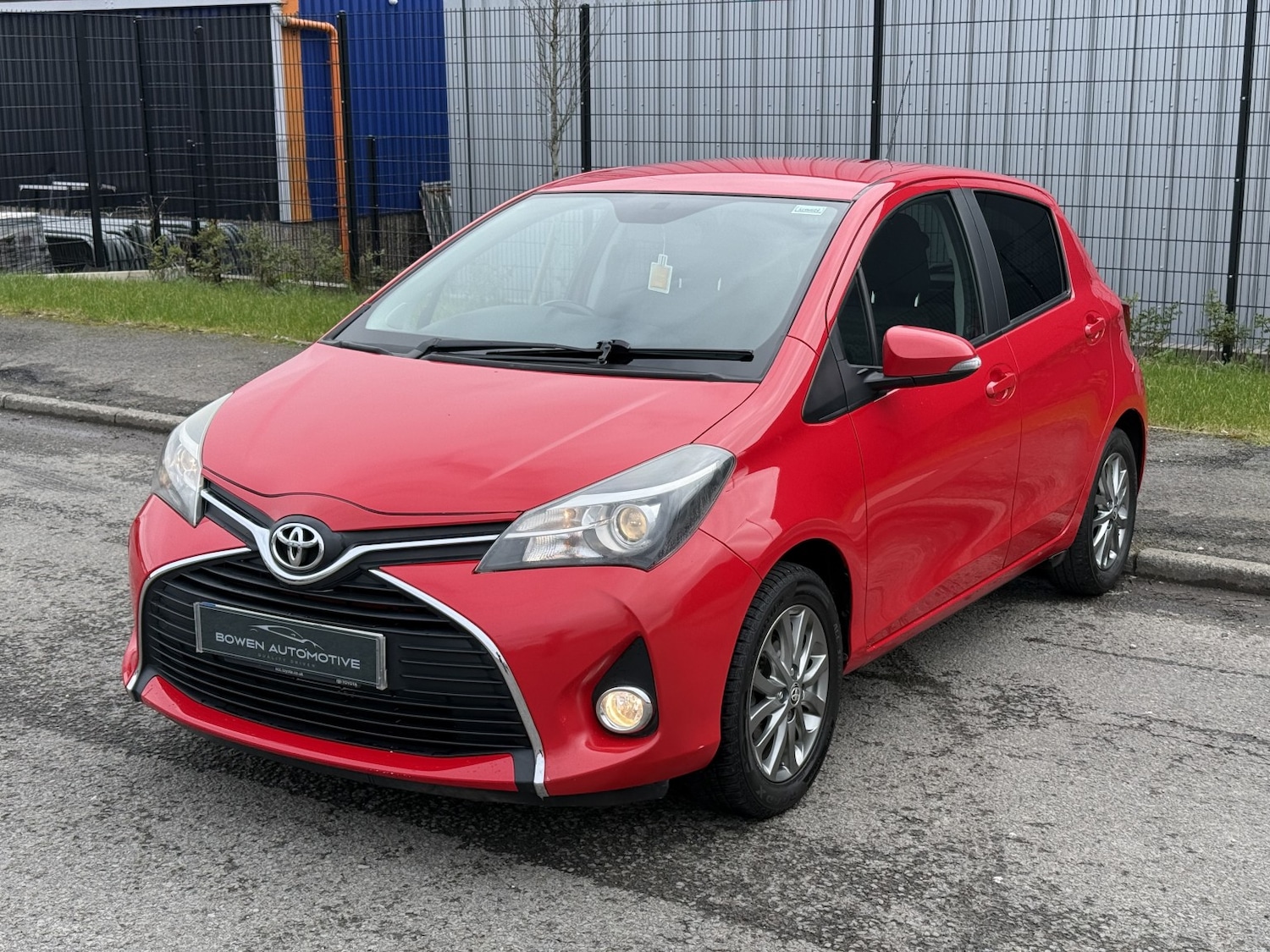 Used Toyota Yaris 2016 for sale - 78168788: Photo 3