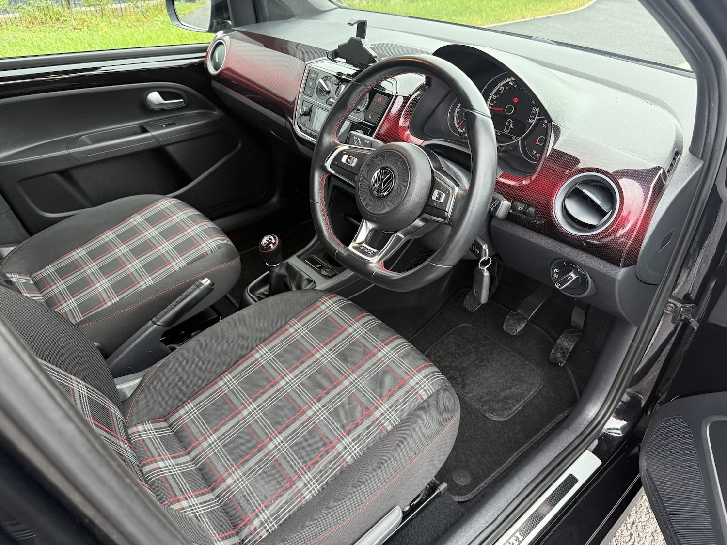 Used Volkswagen up! 2018 for sale - 76863946: Photo 15