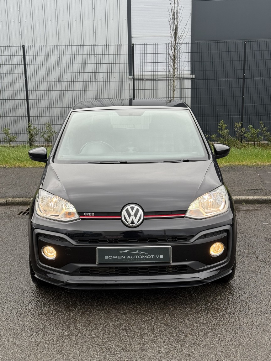 Used Volkswagen up! 2018 for sale - 76863946: Photo 2