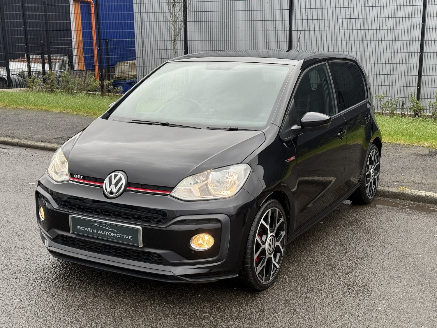 Used Volkswagen up! 2018 for sale - 76863946: Photo 3