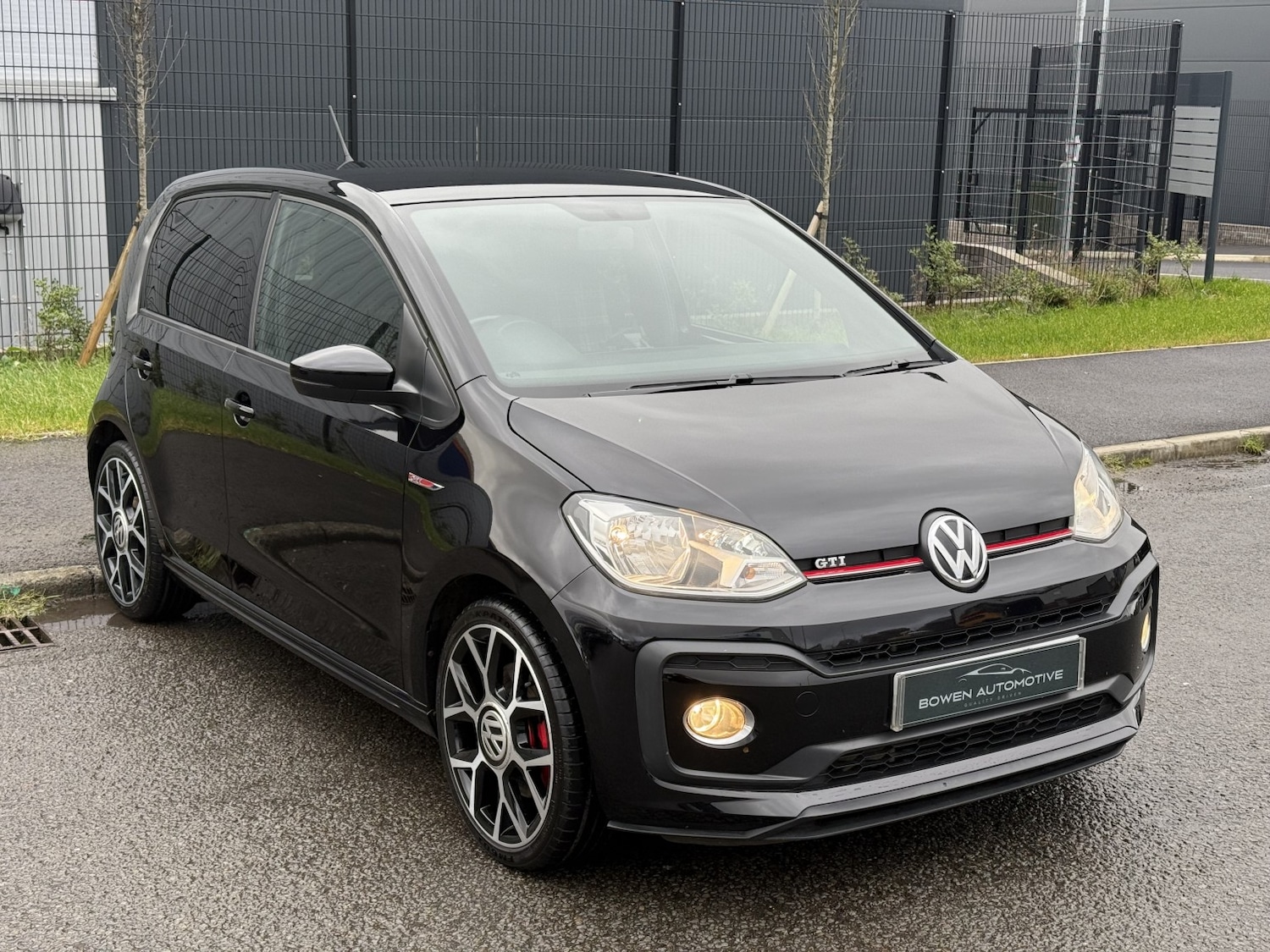 Used Volkswagen up! 2018 for sale - 76863946: Photo 4