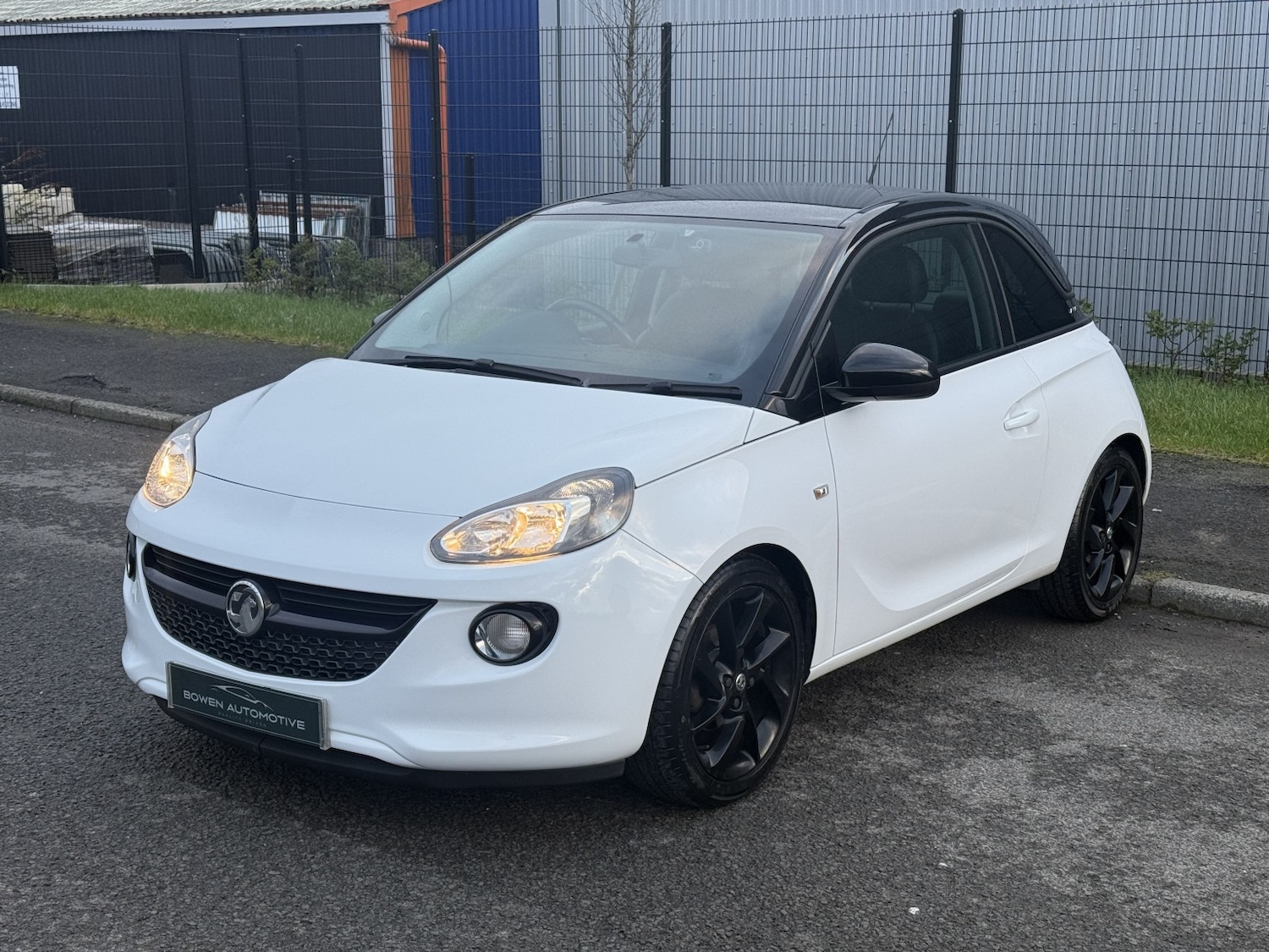 Used Vauxhall ADAM 2017 for sale - 76911045: Photo 3