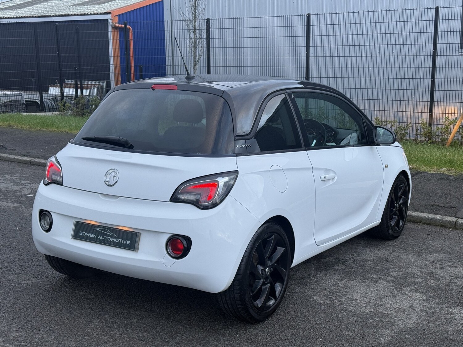 Used Vauxhall ADAM 2017 for sale - 76911045: Photo 8