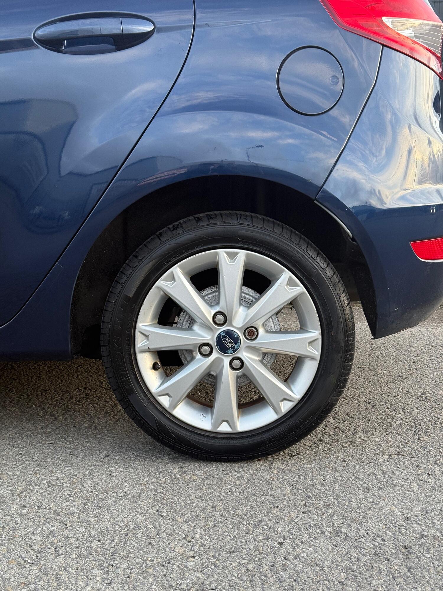 Used Ford Fiesta 2011 for sale - 76334803: Photo 10