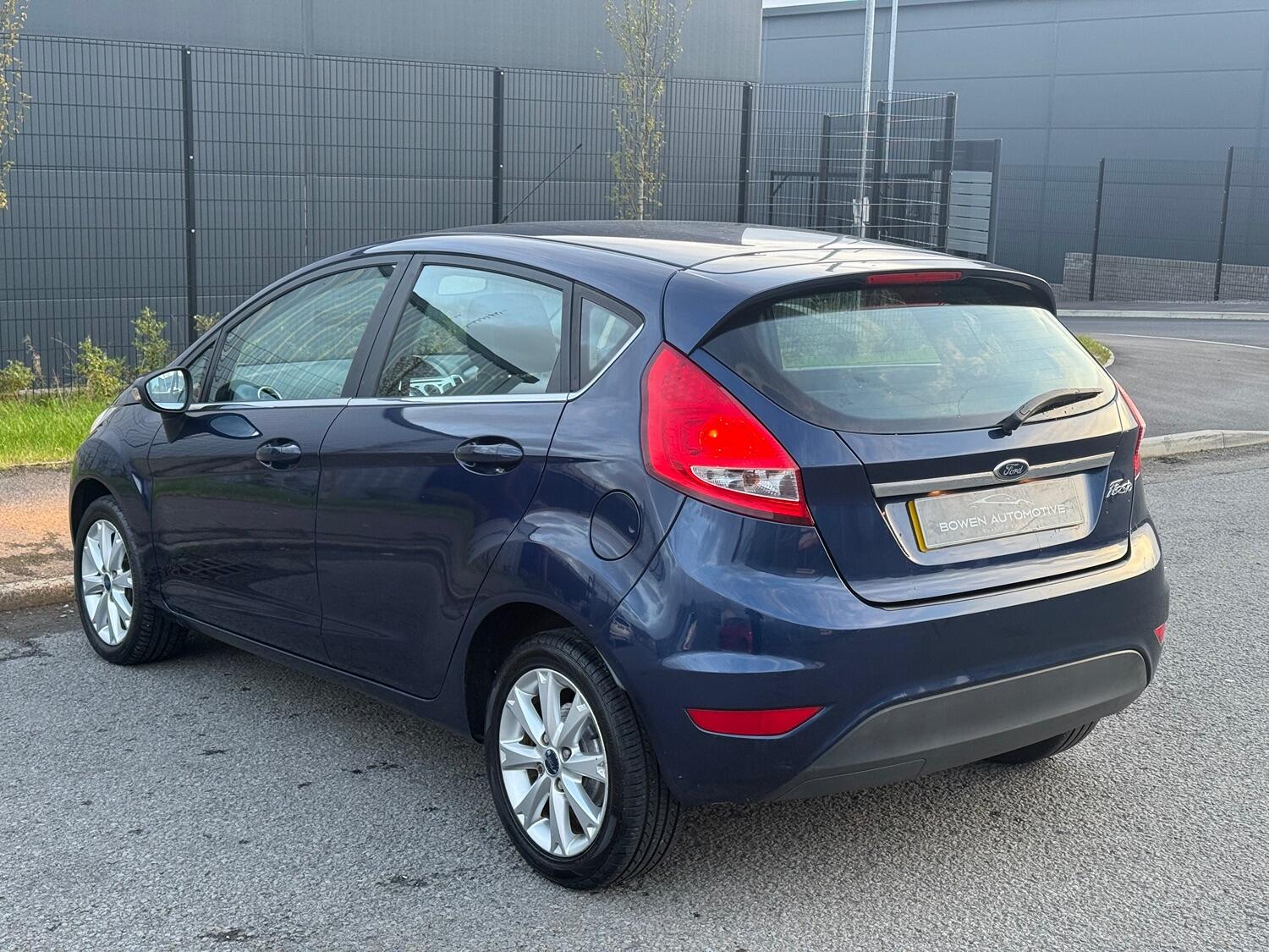 Used Ford Fiesta 2011 for sale - 76334803: Photo 6