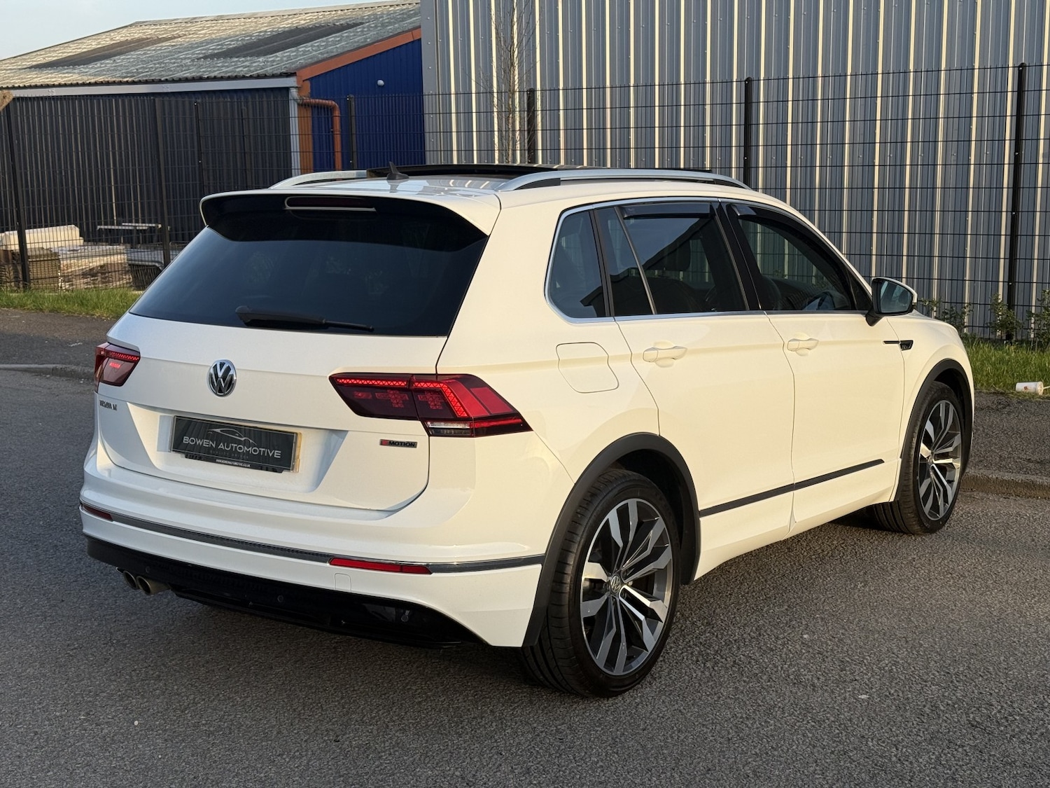 Used Volkswagen Tiguan 2018 for sale - 77953889: Photo 12