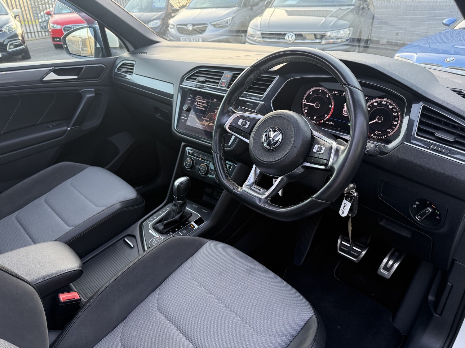 Used Volkswagen Tiguan 2018 for sale - 77953889: Photo 15