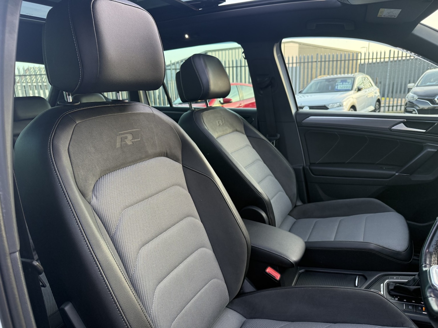 Used Volkswagen Tiguan 2018 for sale - 77953889: Photo 16